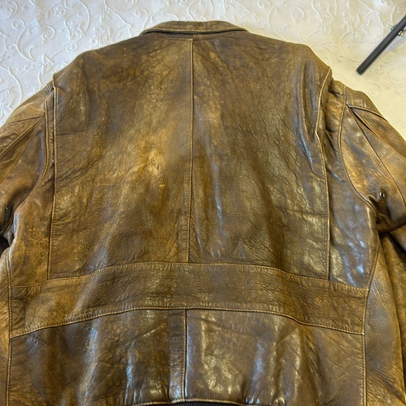 Vintage 90’s Banana Republic Brown Leather Bomber Jacket Size 44L SOFT! - Picture 11 of 14